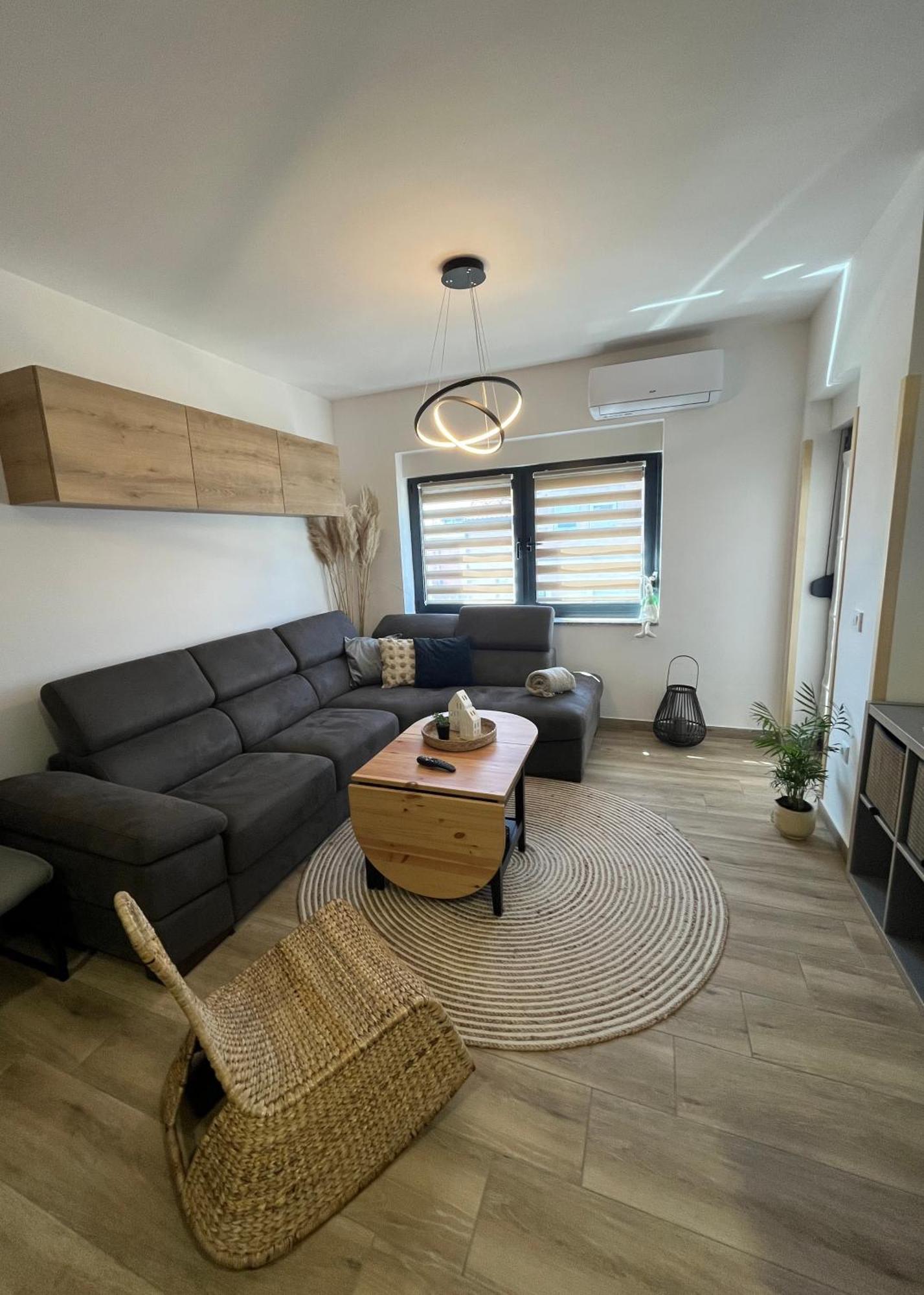 Apartman Sandra Nova Gradiska Exterior foto